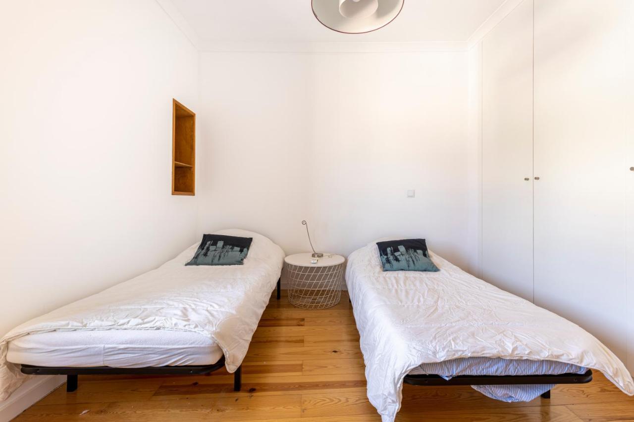 Comfy 3 Bedroom Apartment Campo De Ourique Lisboa Exteriör bild