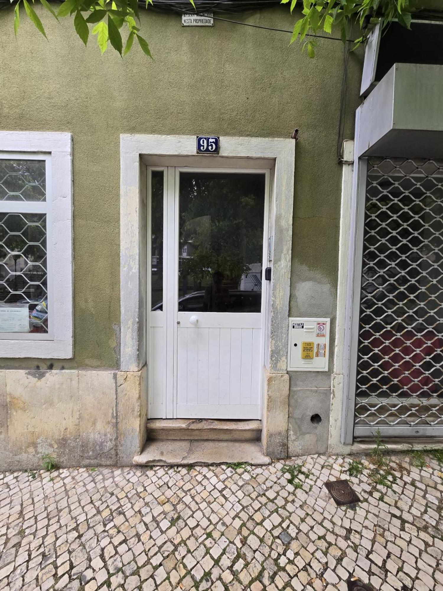 Comfy 3 Bedroom Apartment Campo De Ourique Lisboa Exteriör bild